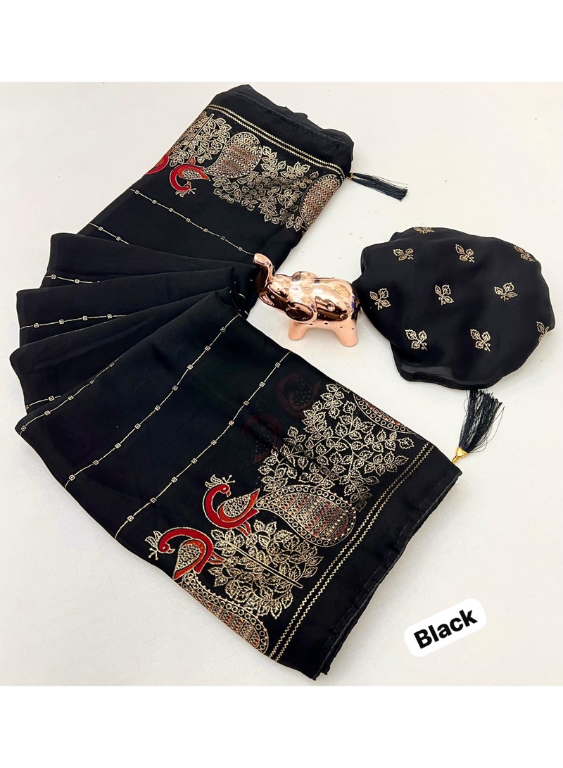 جــرابــمـــا نــتــرا   ساري جورجيت أسود مزين بطبعة طاووس ذهبية مع حافة، بالإضافة إلى بلوزة غير مخيطة - Image 2